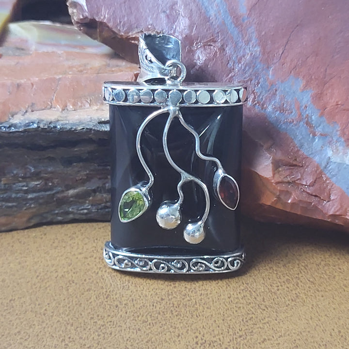 Natural Black Onyx/Peridot/Garnet 925 Sterling Silver Pendant