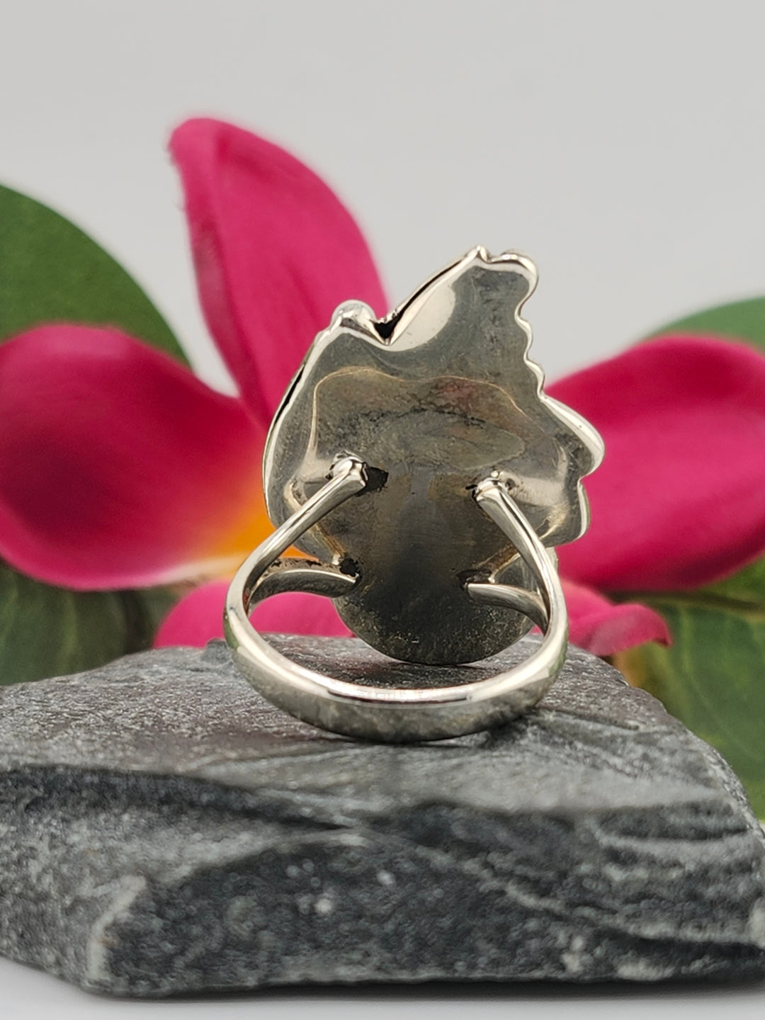 Charoite Teardrop & 925 Sterling Silver Leafs Ring Size 9