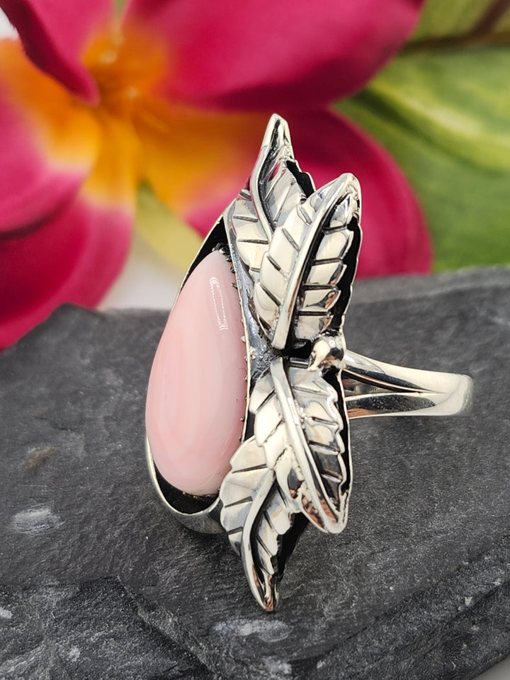 Teardrop Queen Conch Ring Size 7.25